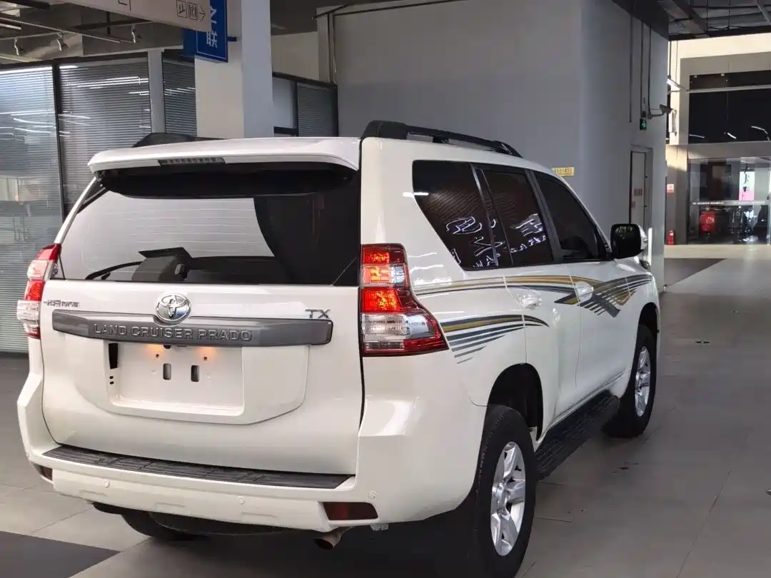 Toyota Prado 2015 2.7L Automatic Standard фото 14