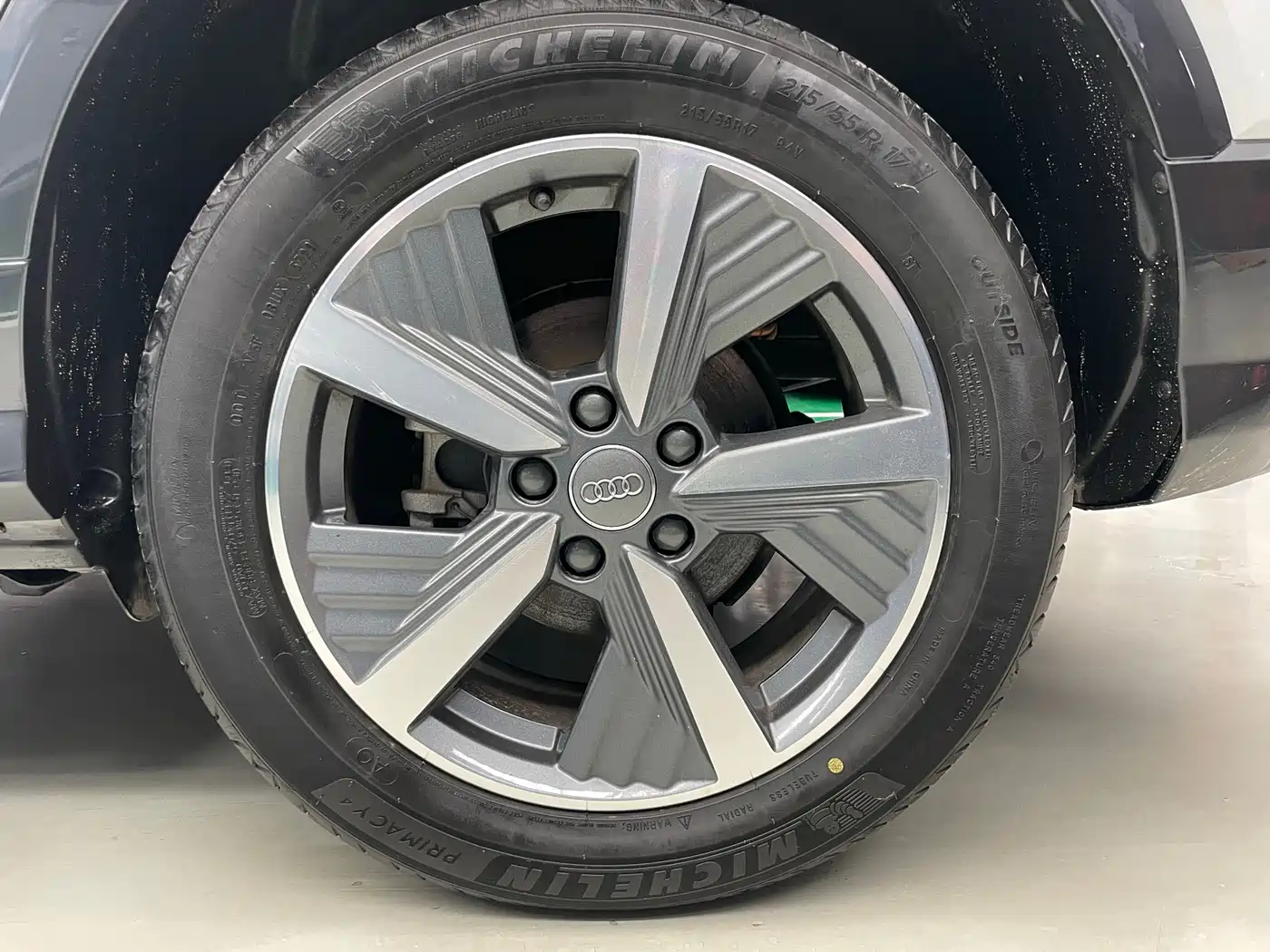 Audi Q2L e-tron 2019 Q2L e-tron Pure Electric Smart Cool Edition фото 23