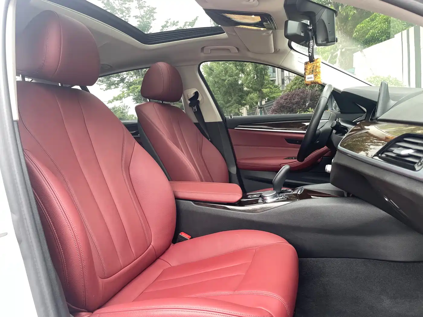BMW 5 Series 2018 528Li Launch Special Edition фото 5