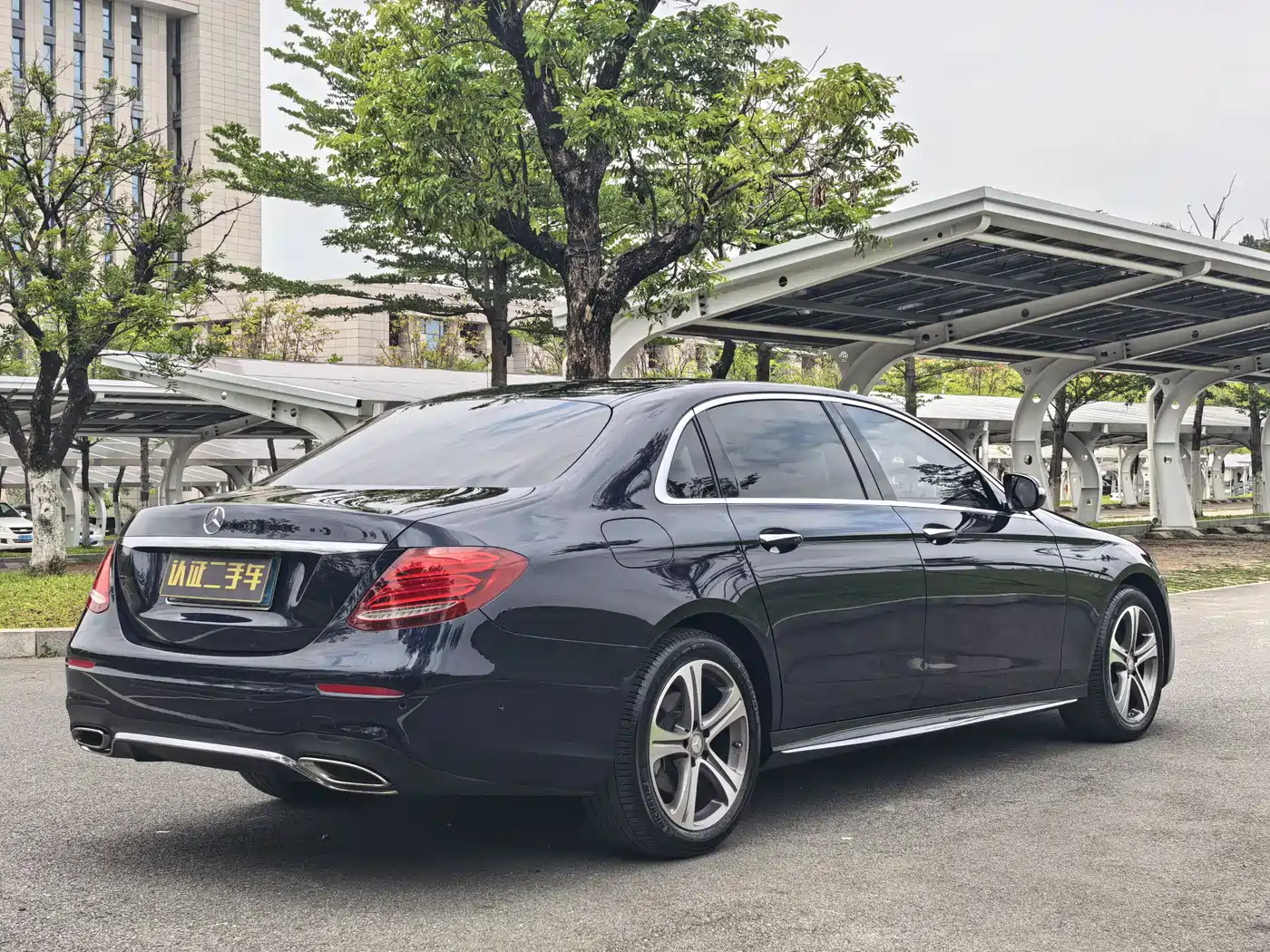 Mercedes-Benz E-Class 2016 E 200 L Sport Type фото 14