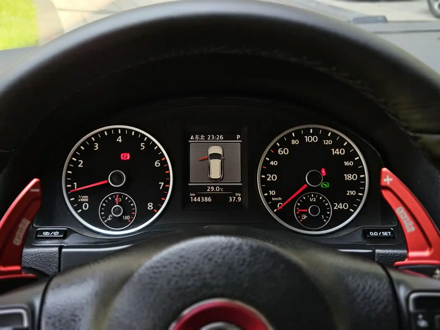 Volkswagen Tiguan 2013 1.8TSI Auto 4WD Luxury фото 14