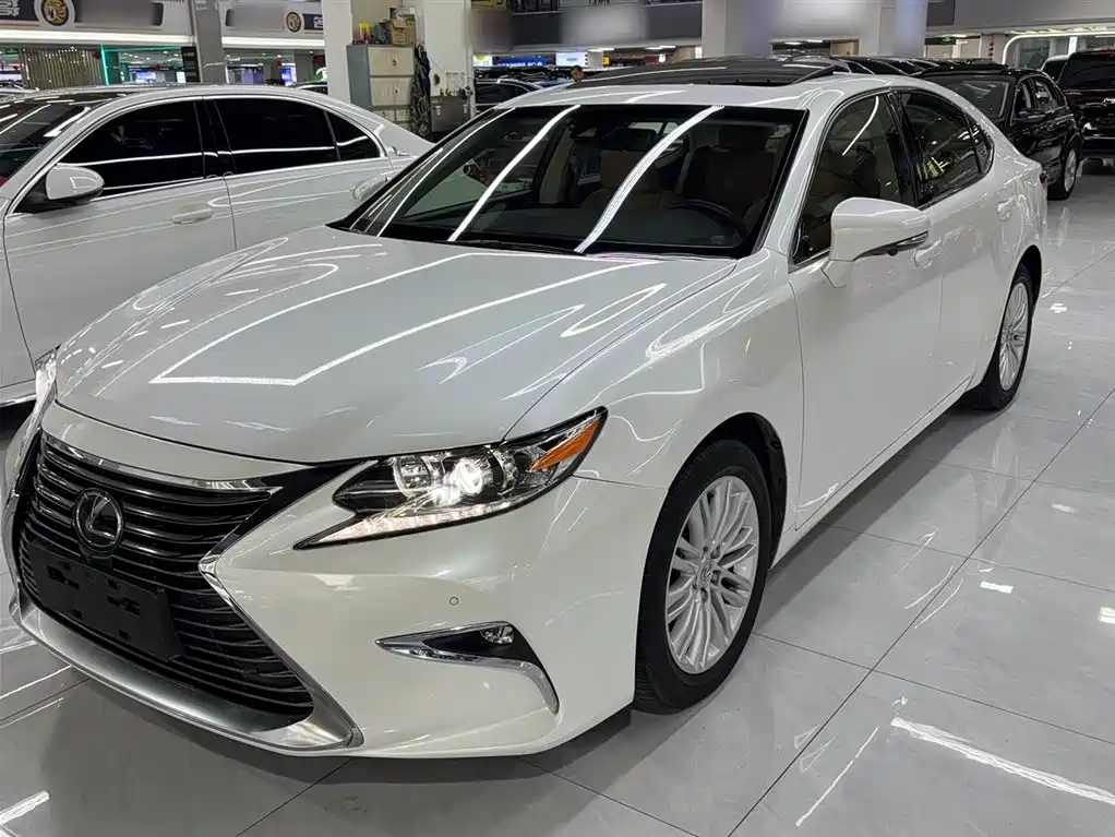 Lexus ES 2015 200 Comfort Edition