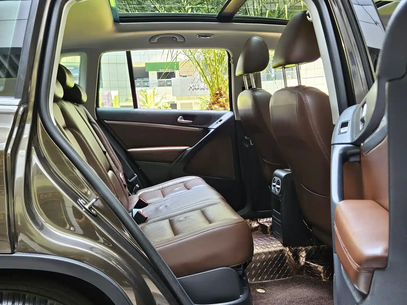 Volkswagen Tiguan 2013 1.8TSI Auto 4WD Luxury фото 9