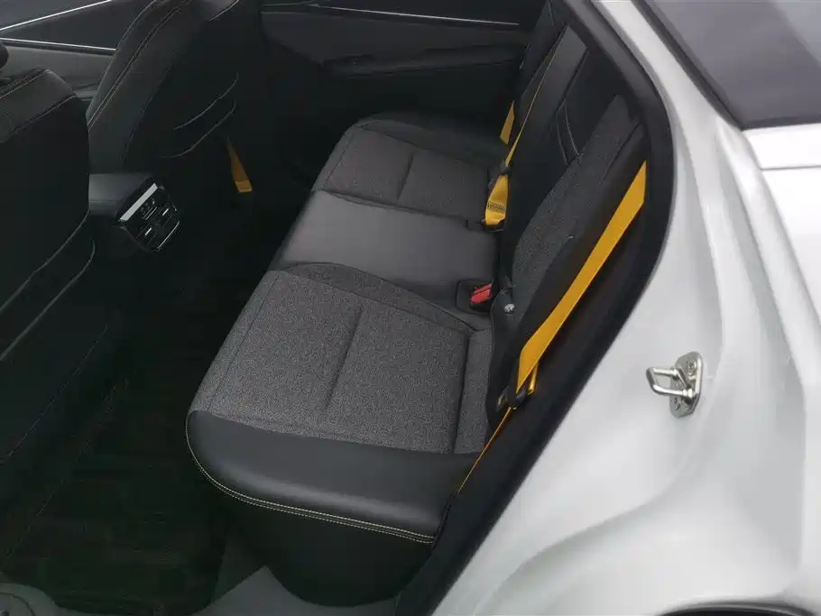 Toyota bZ5 2025 550 JOY фото 11