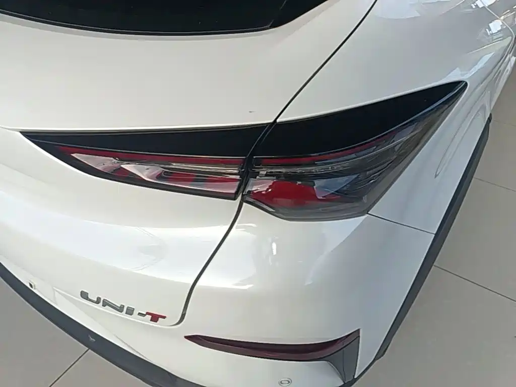 Changan UNI-T 2022 2022 2.0T Premium