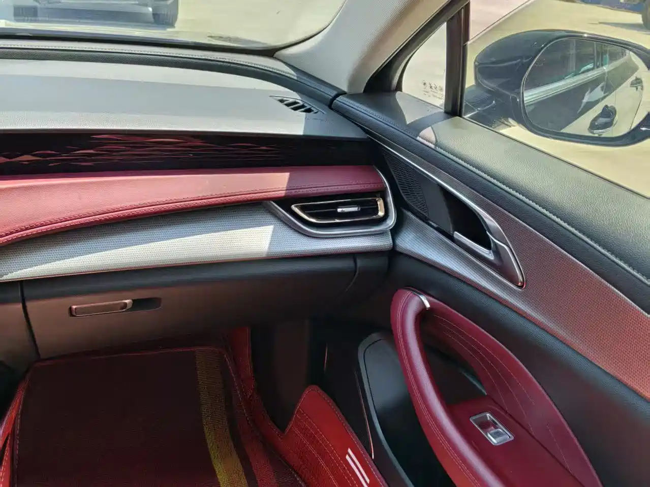 Hongqi H5 2024 1.5T HEV Smart Connect Flag Smooth Edition фото 8