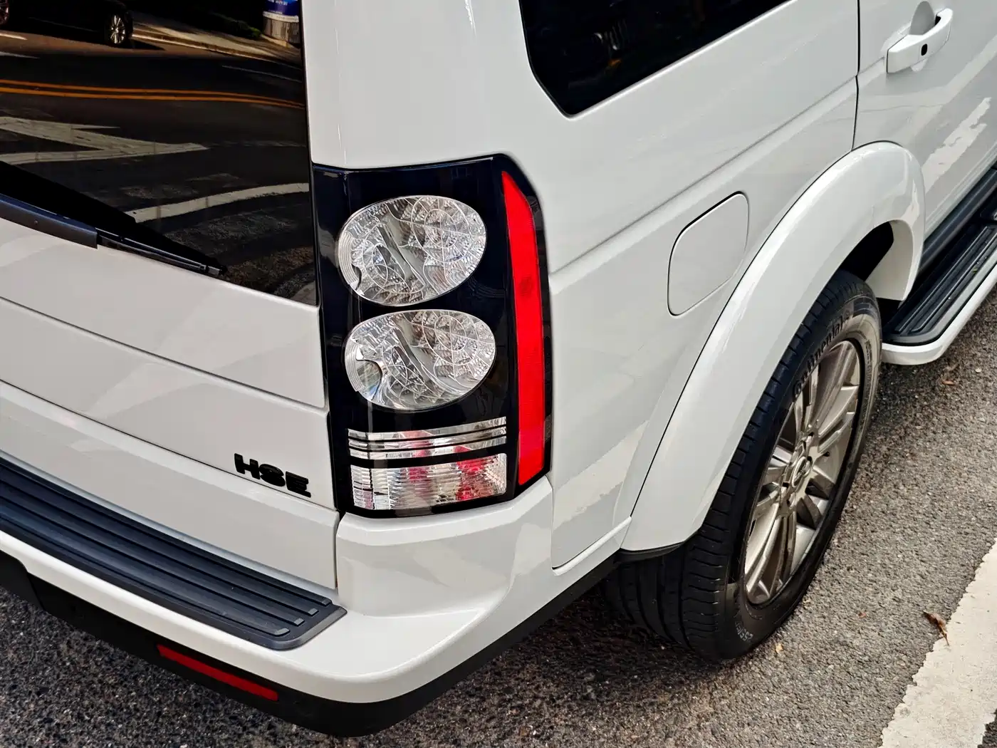 Land Rover Discovery 2014 3.0 SDV6 HSE Diesel фото 9