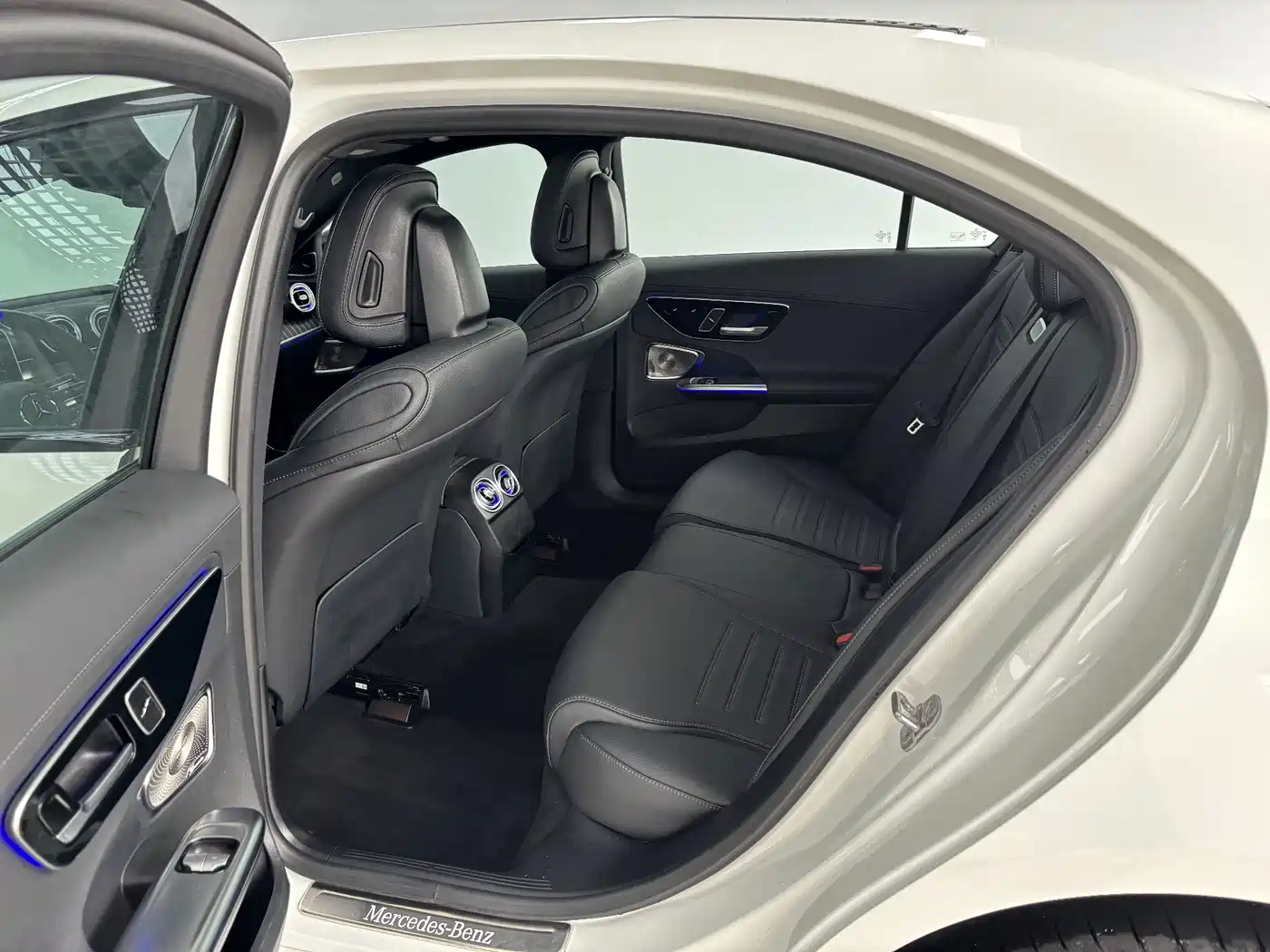 Фото 22 - Mercedes-Benz C-Class