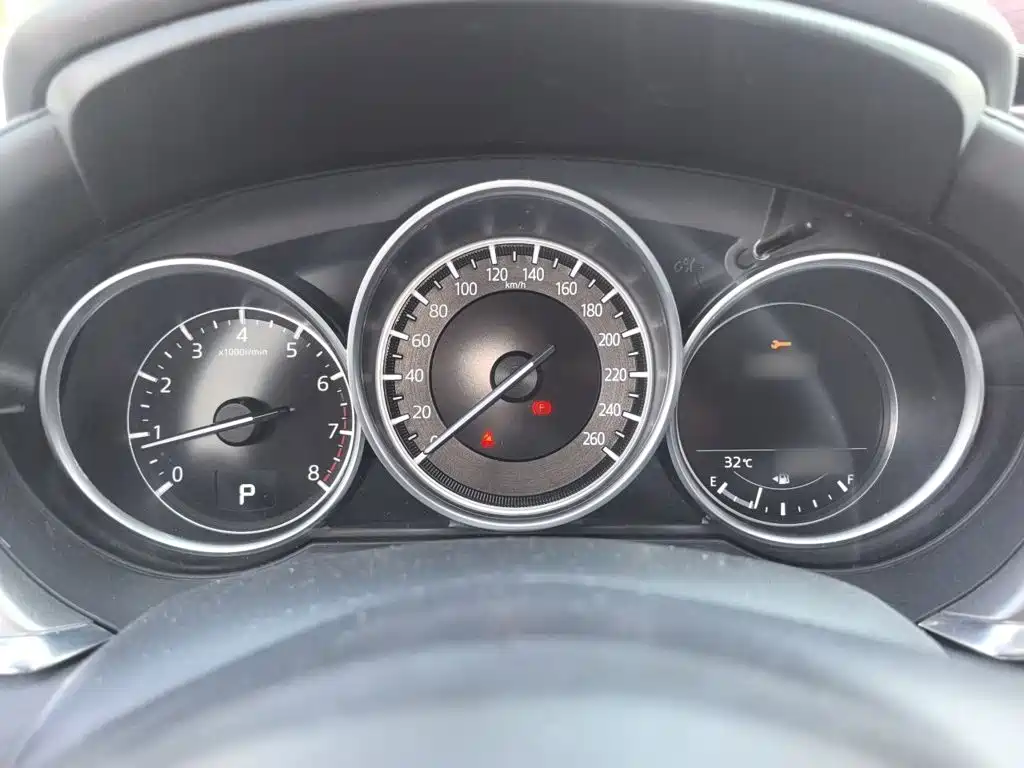 Photo 4 - Mazda Atenza