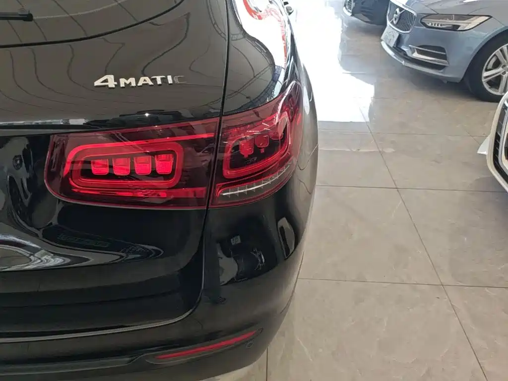 Mercedes-Benz GLC 2020 Facelift GLC 260 L 4MATIC Dynamic фото 8