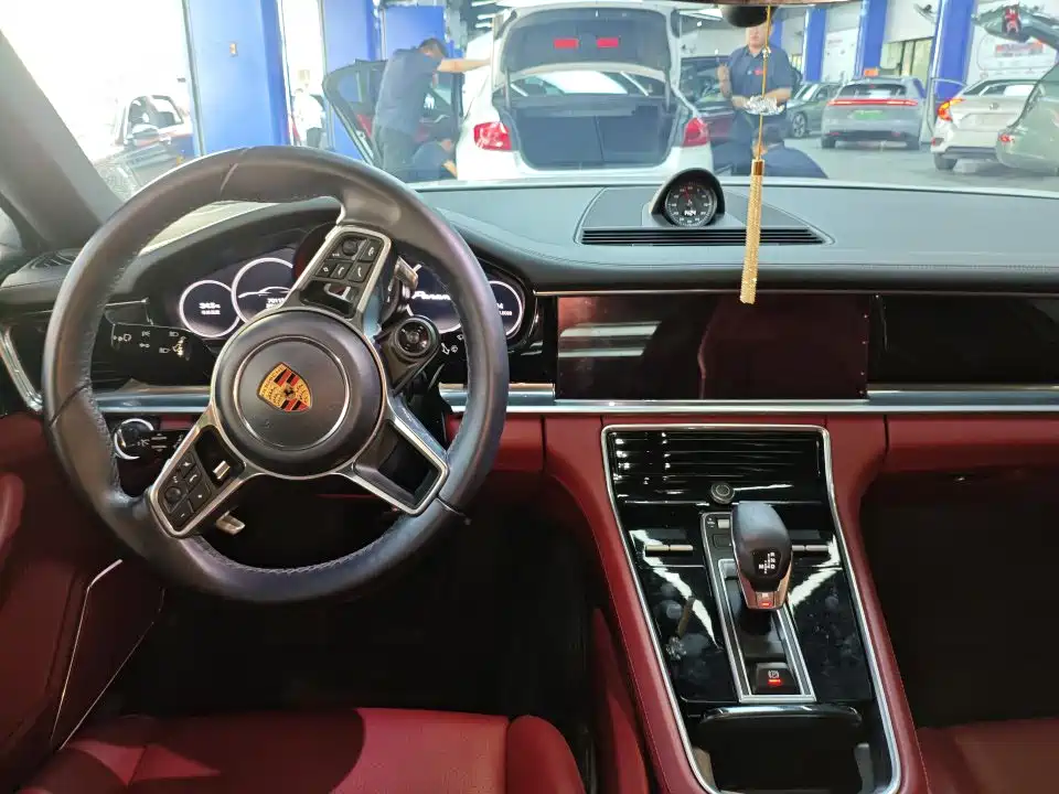 Porsche Panamera 2019 Panamera Executive Long Wheelbase 2.9T фото 3