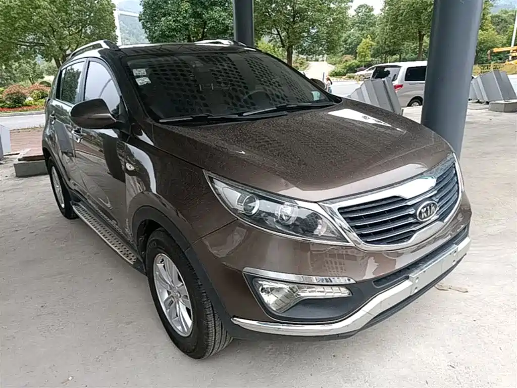 Kia Sportage 2014 2.0L Automatic 2WD GL Edition фото 4
