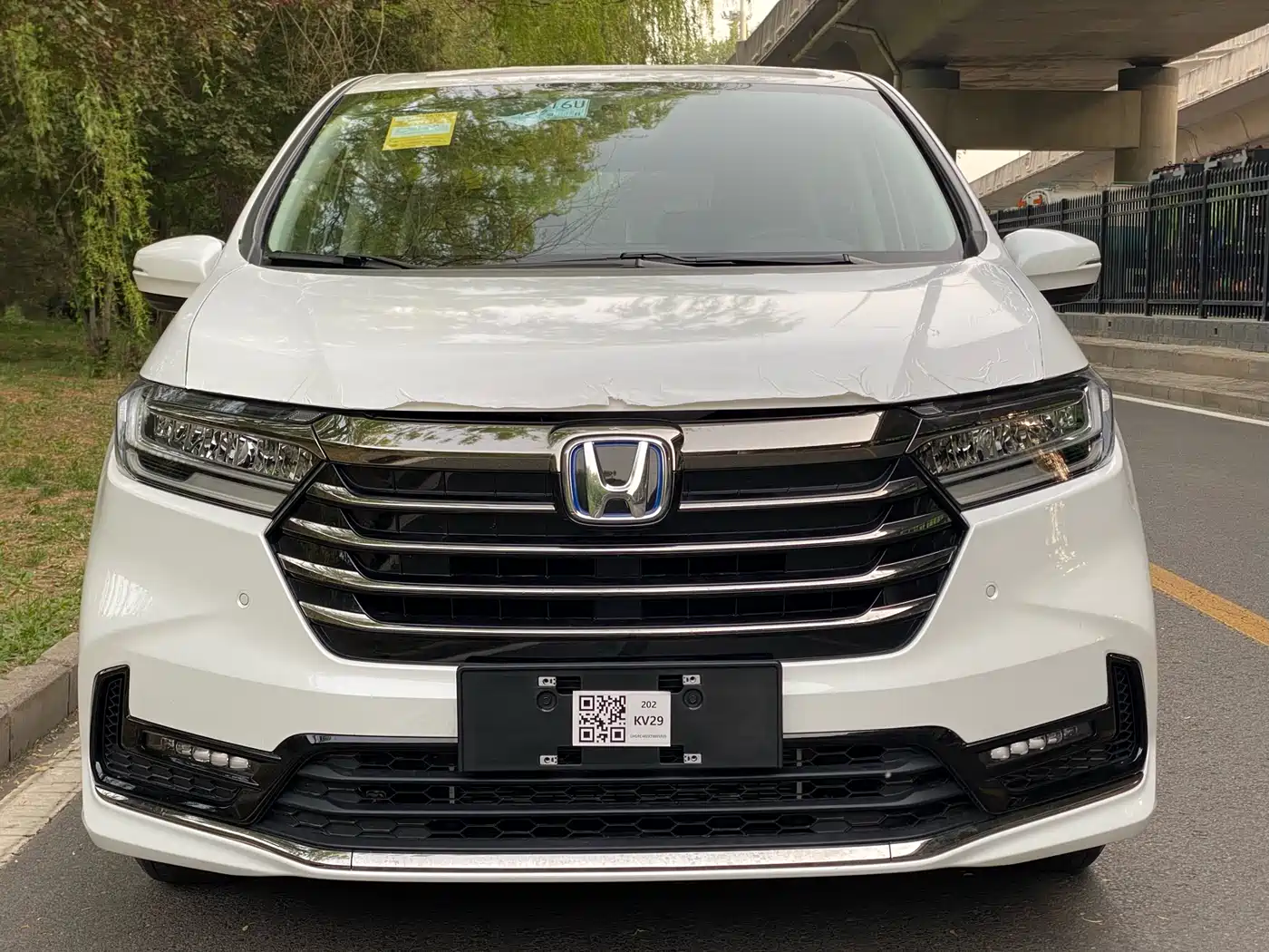Honda Odyssey 2026 2.0L e:HEV Sharp Delight Edition фото 2
