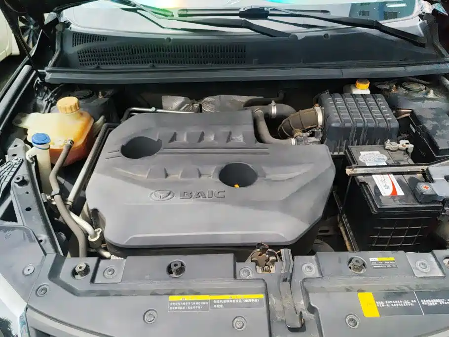 BAIC Huansu S6 2016 2017 1.5T CVT Premium