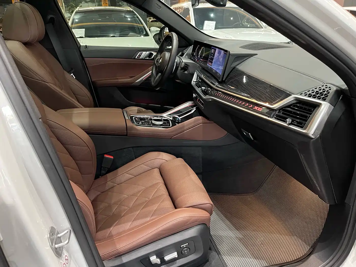 BMW X6 2023 xDrive30i M Sport Package фото 8