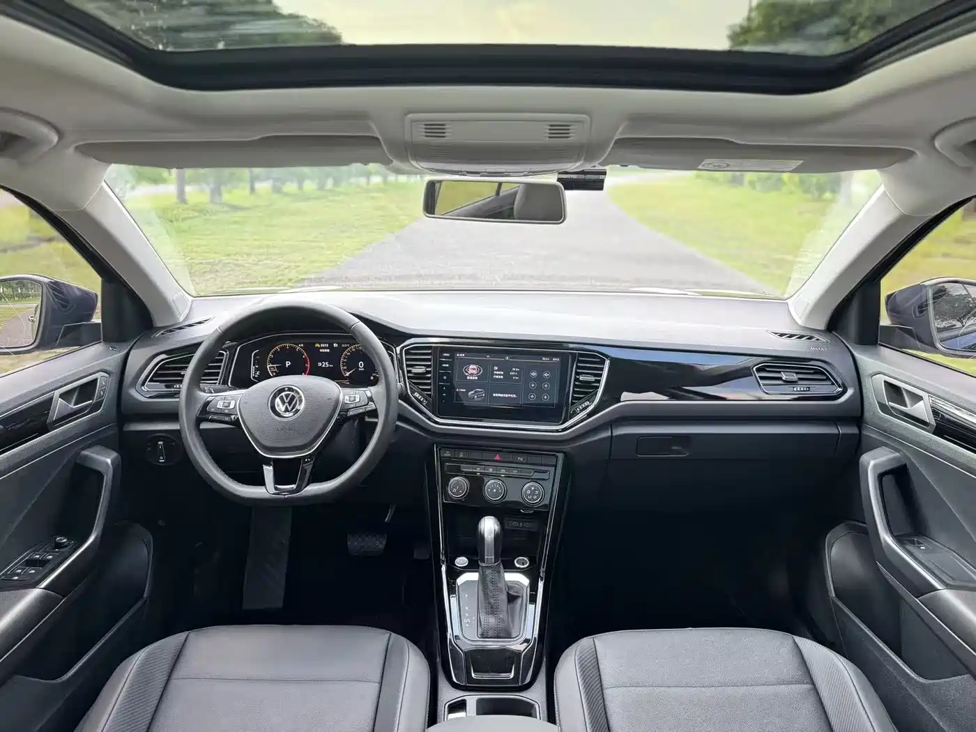 Volkswagen T-Roc, миниатюра 15