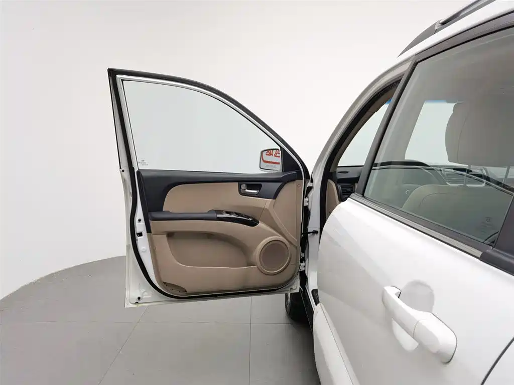 Kia Sportage 2013 2.0L Automatic 2WD GL фото 8