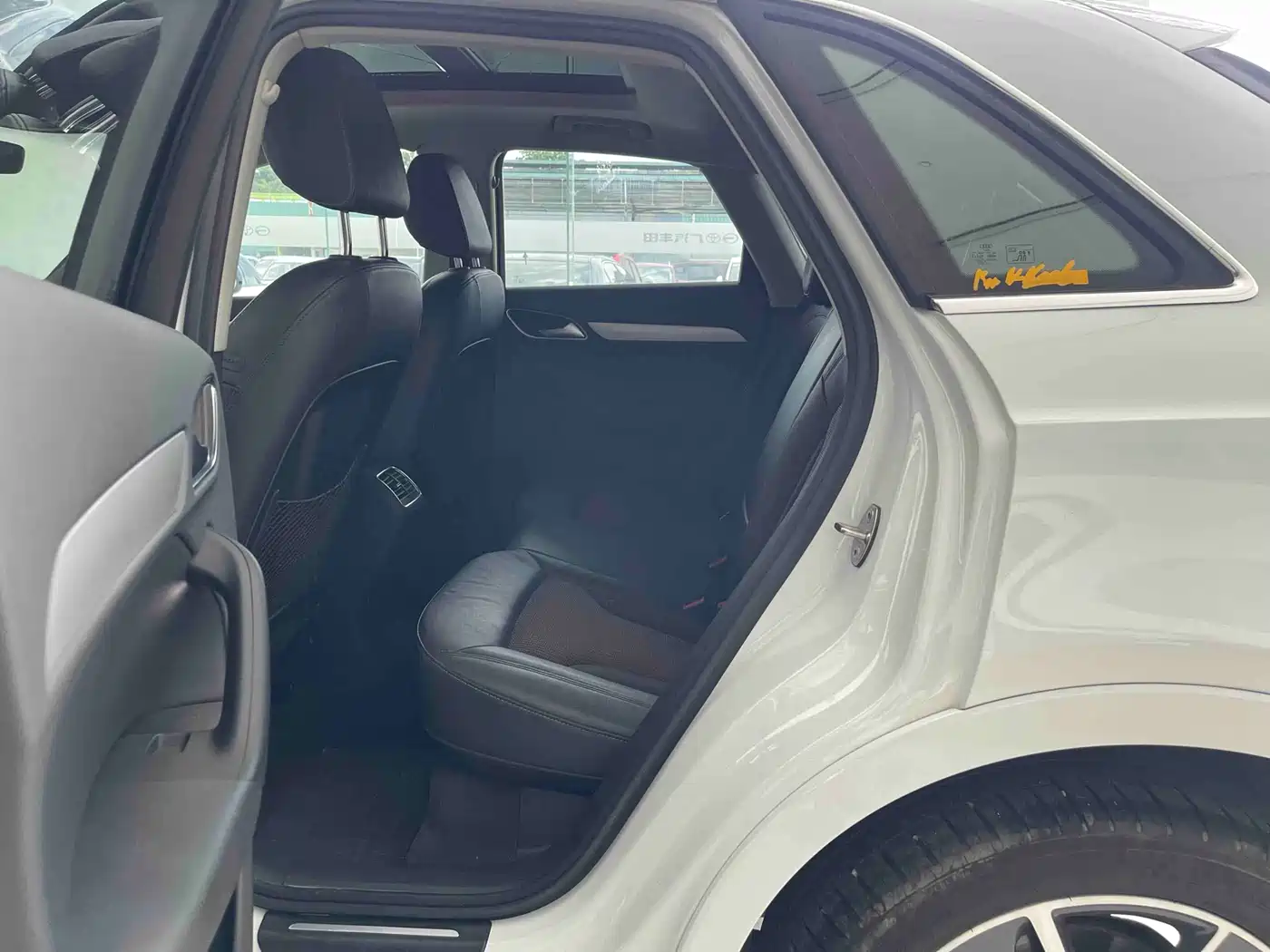 Audi Q3 2018 35 TFSI Fashion Collector's Edition фото 8
