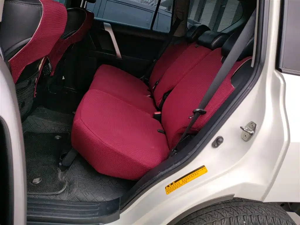 Toyota Prado 2015 2.7L Automatic Standard фото 13