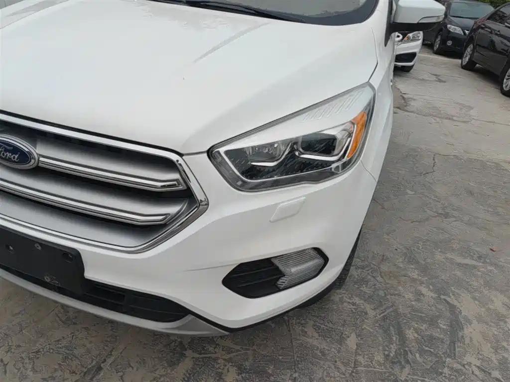 Photo 24 - Ford Kuga