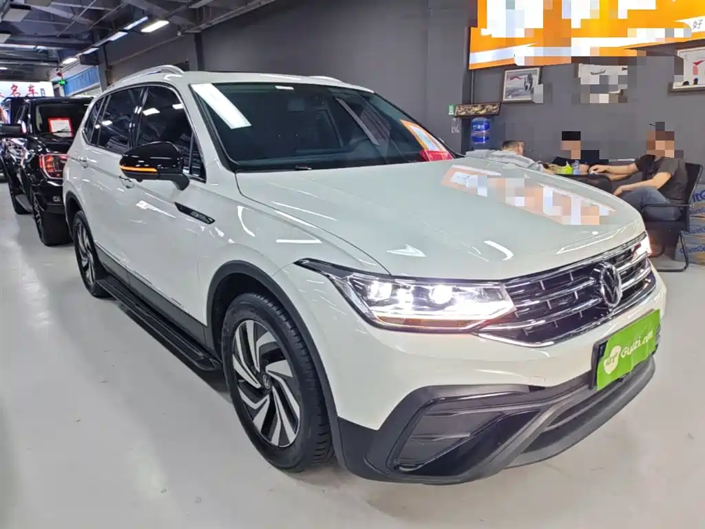 Volkswagen Tiguan L 2024 300TSI Auto 2WD Smart Edition фото 4