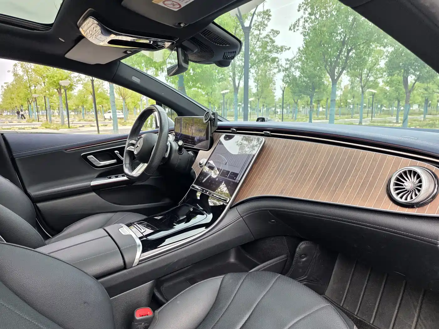 Mercedes-Benz EQE 2023 2022 350 Pioneer Edition