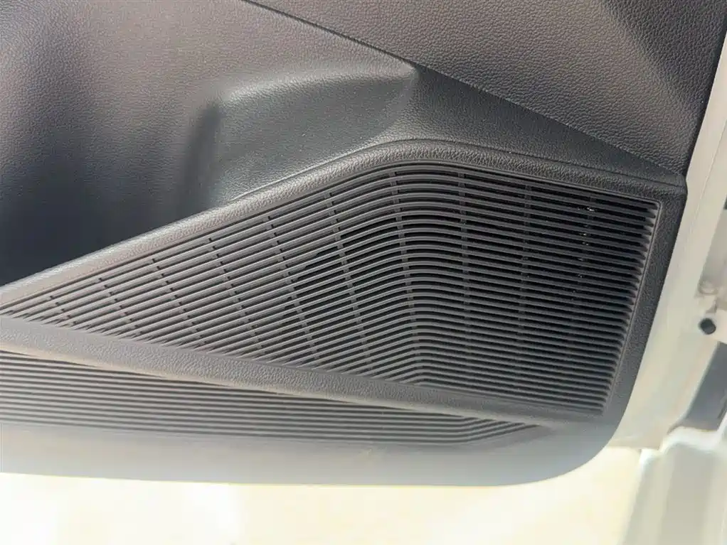 Volkswagen Lavida 2024 Model 300TSI DSG Starlight Full Comfort Edition фото 6