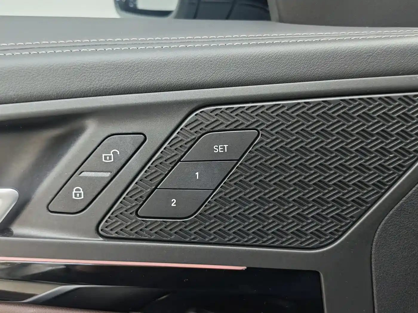 BMW X1 2023 sDrive20Li X Design Package фото 13