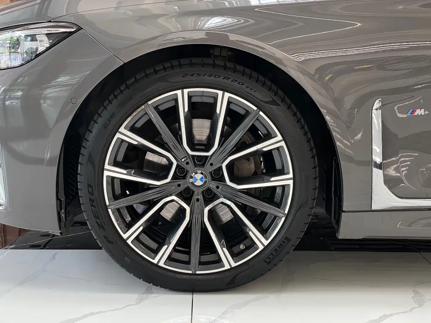 BMW 7 Series 2021 Model 740Li Leading M Sport Package фото 31