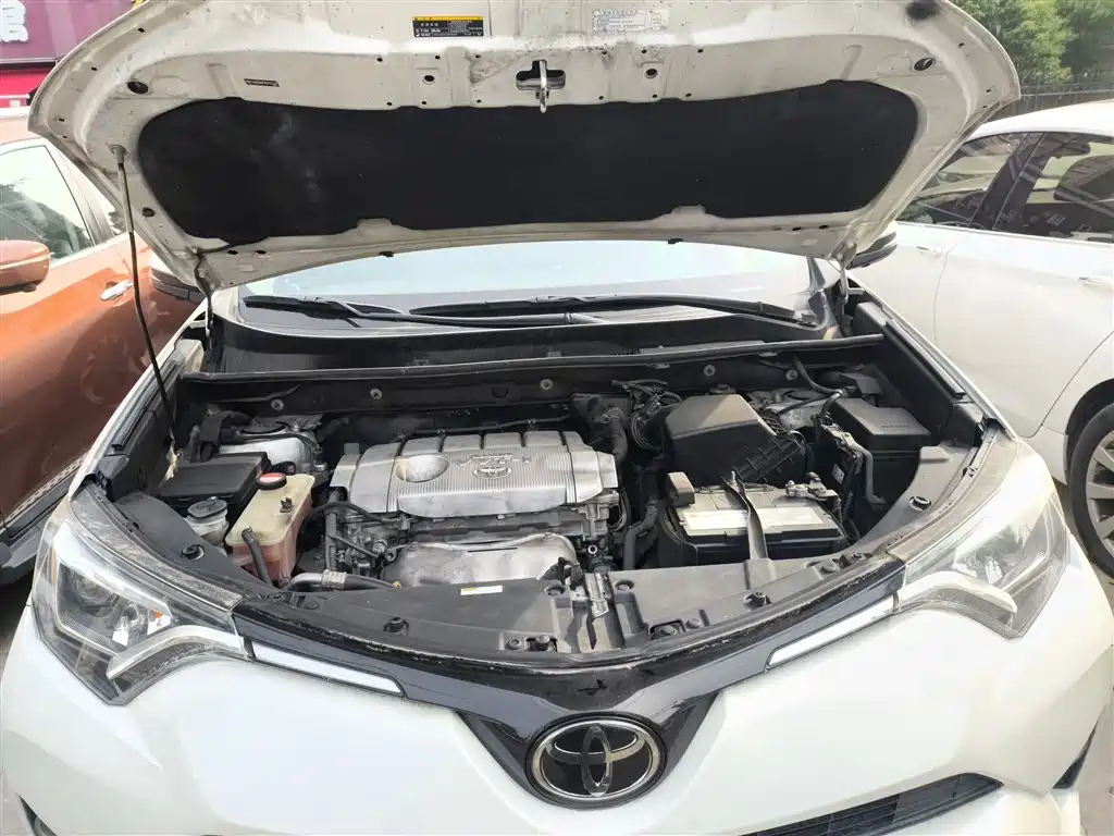 Toyota RAV4 Rongfang 2018 2.5L Automatic 4WD Elite i Edition фото 20