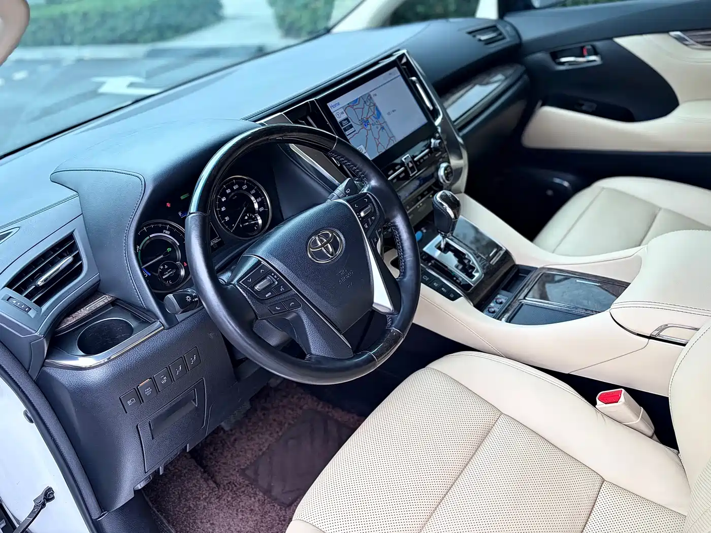 Toyota Alphard 2021 Hybrid 2.5L Premium фото 7