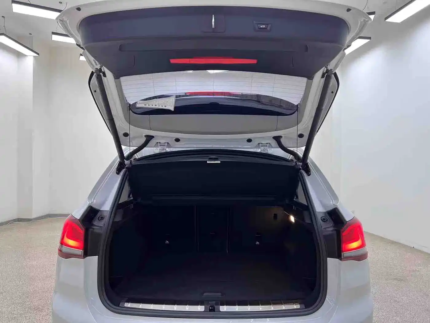 BMW X1 2022 sDrive20Li Premium фото 23