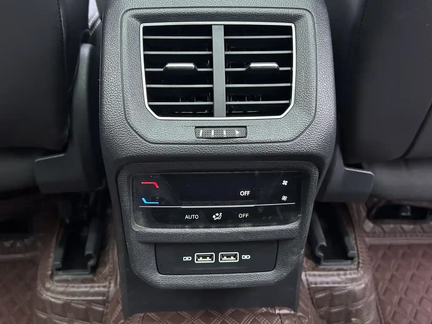 Volkswagen Tayron 2023 280TSI 2WD Luxury Plus Advanced Edition фото 19