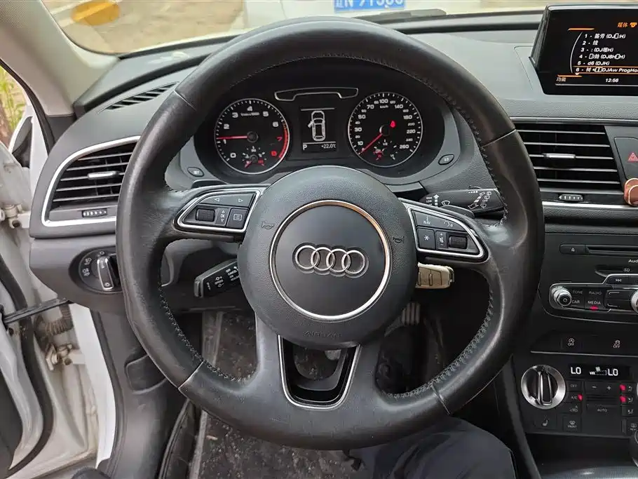 Audi Q3 2013 35 TFSI Comfort фото 15