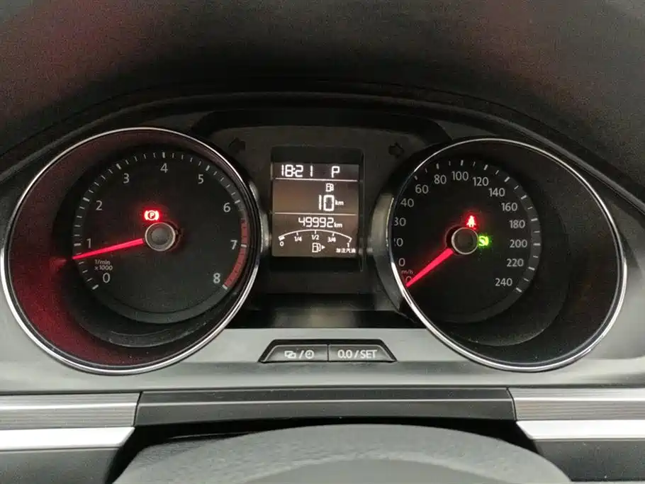 Volkswagen Bora 2018 1.5L Automatic Fashion фото 14