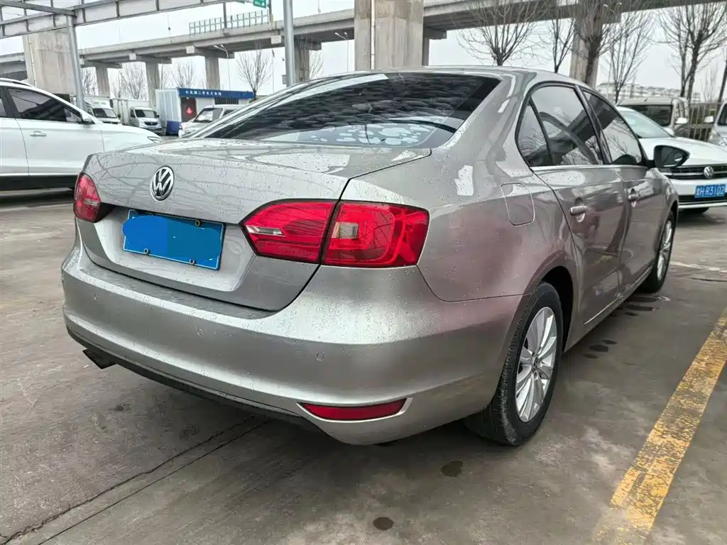 Volkswagen Sagitar 2012 1.4TSI Automatic Luxury фото 7