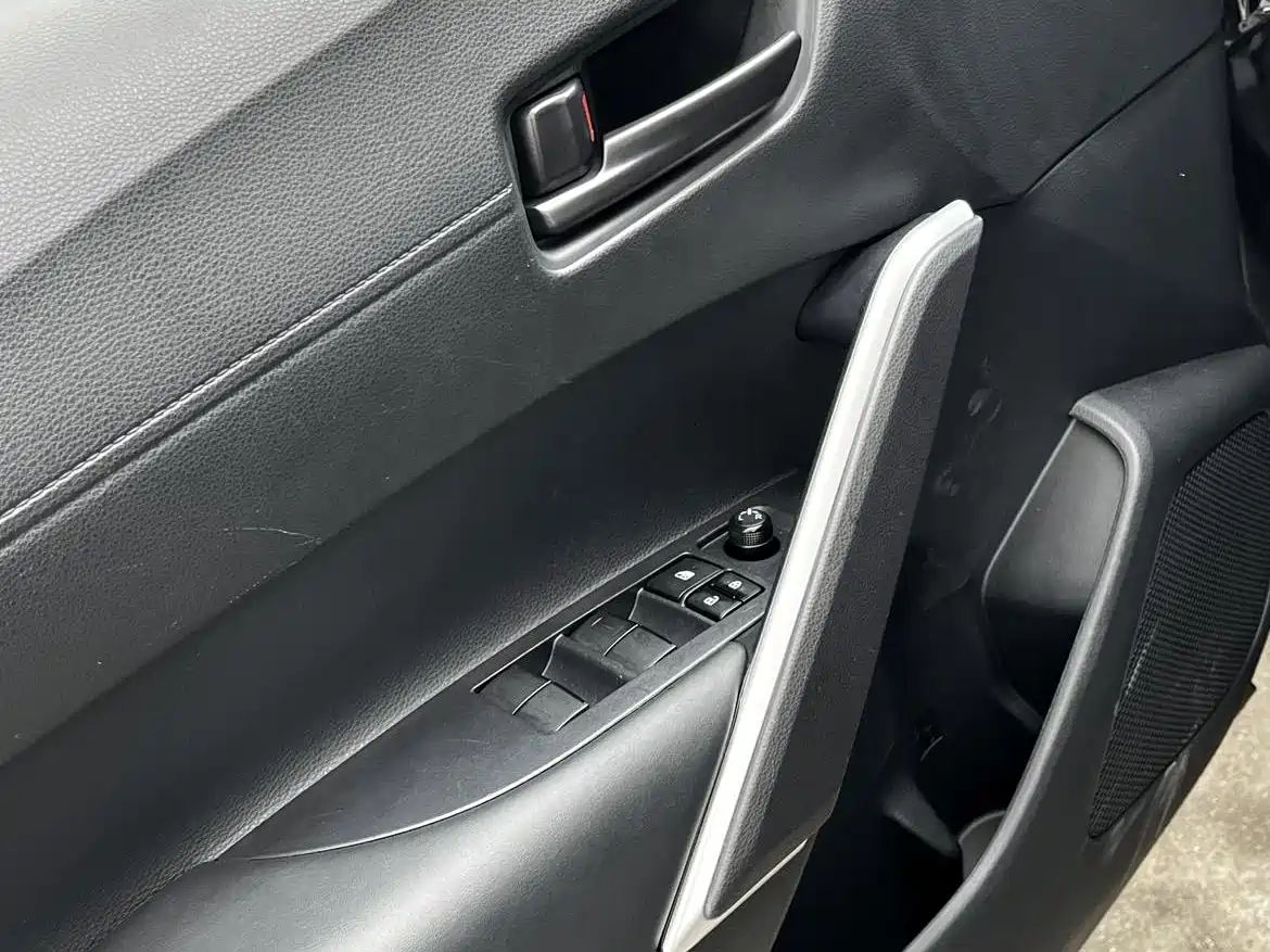 Toyota Corolla Cross 2023 2.0L Pioneer Edition фото 20