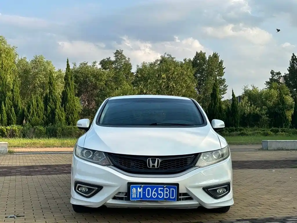 Honda Jade 2013 2013 1.8L Automatic Comfort Edition 5-seater