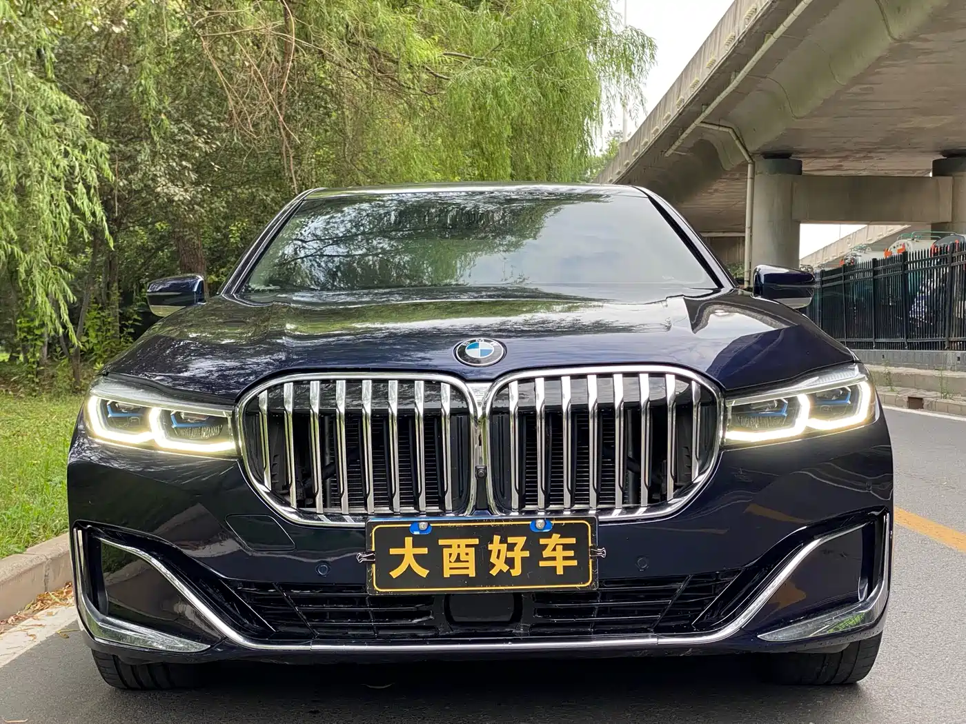 BMW 7 Series 2022 740Li xDrive Executive Luxury Package фото 2