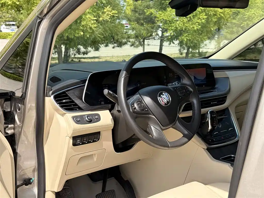 BUICK GL8