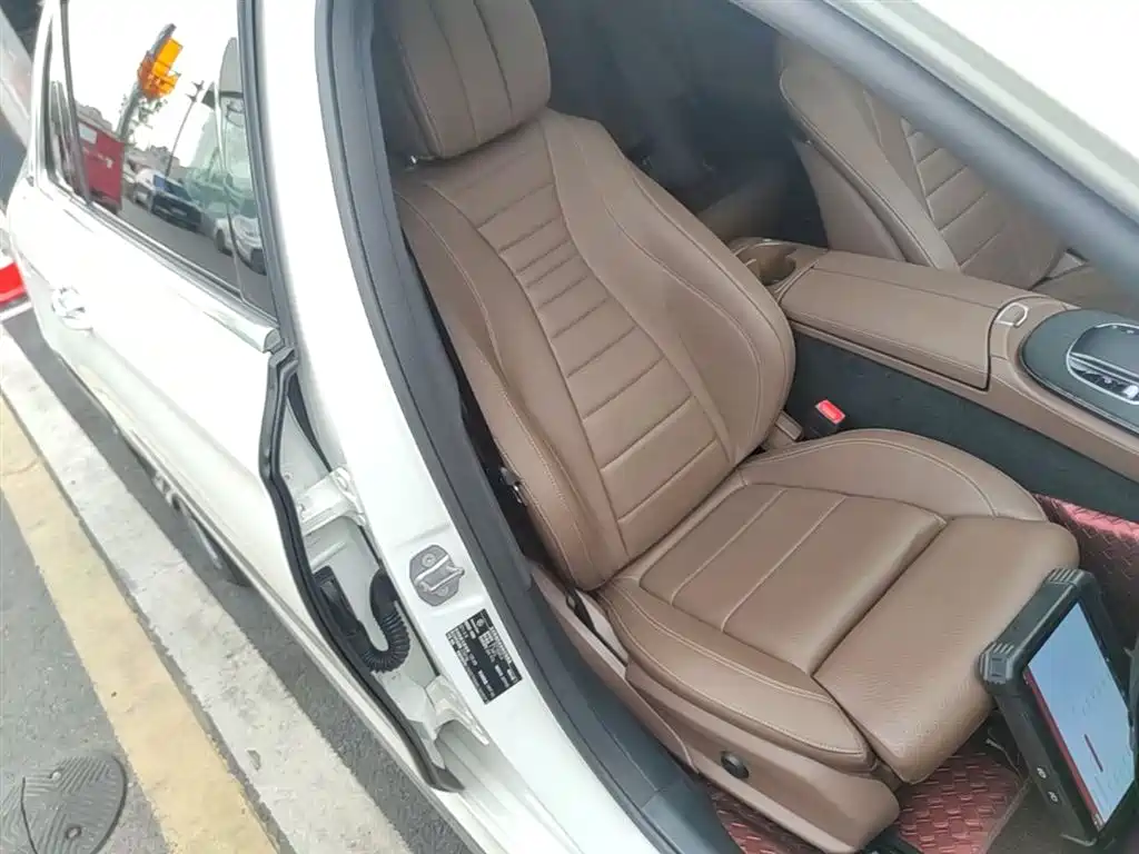 Mercedes-Benz E-Class 2019 E 260 L Sport фото 25