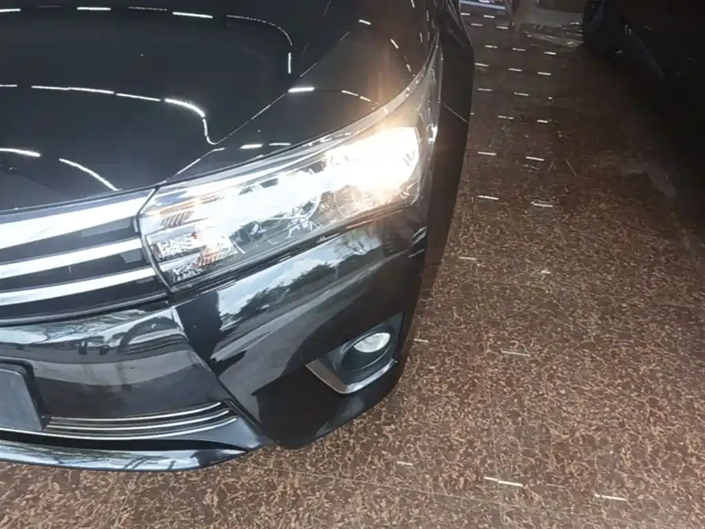 Toyota Corolla 2014 1.6L CVT GL фото 24