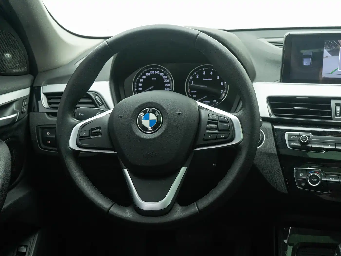 BMW X1 2019 sDrive20Li Leading Model фото 11