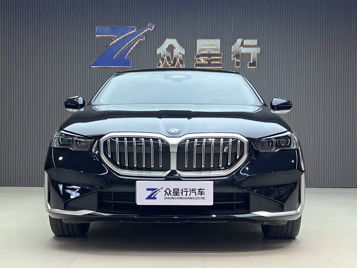 BMW i5 2024 eDrive 35L Luxury Package фото 2