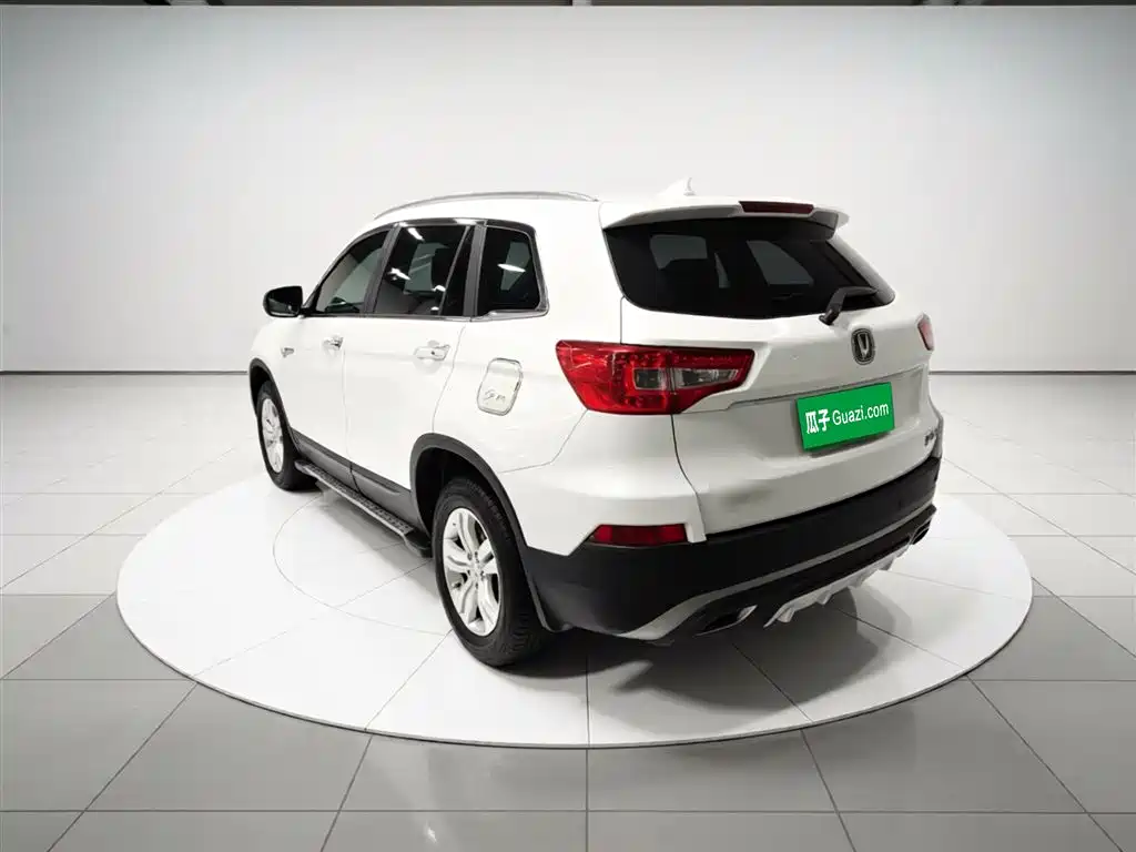 CHANGAN CS75