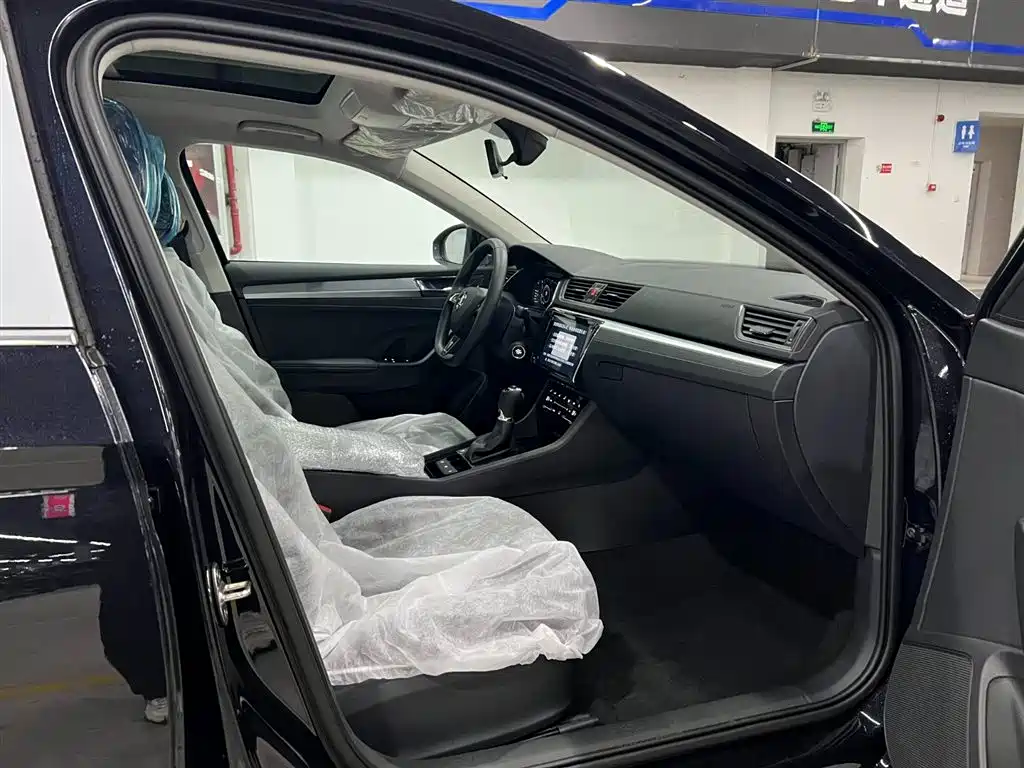 Škoda Superb 2025 Model TSI280 DSG Premium Edition фото 17