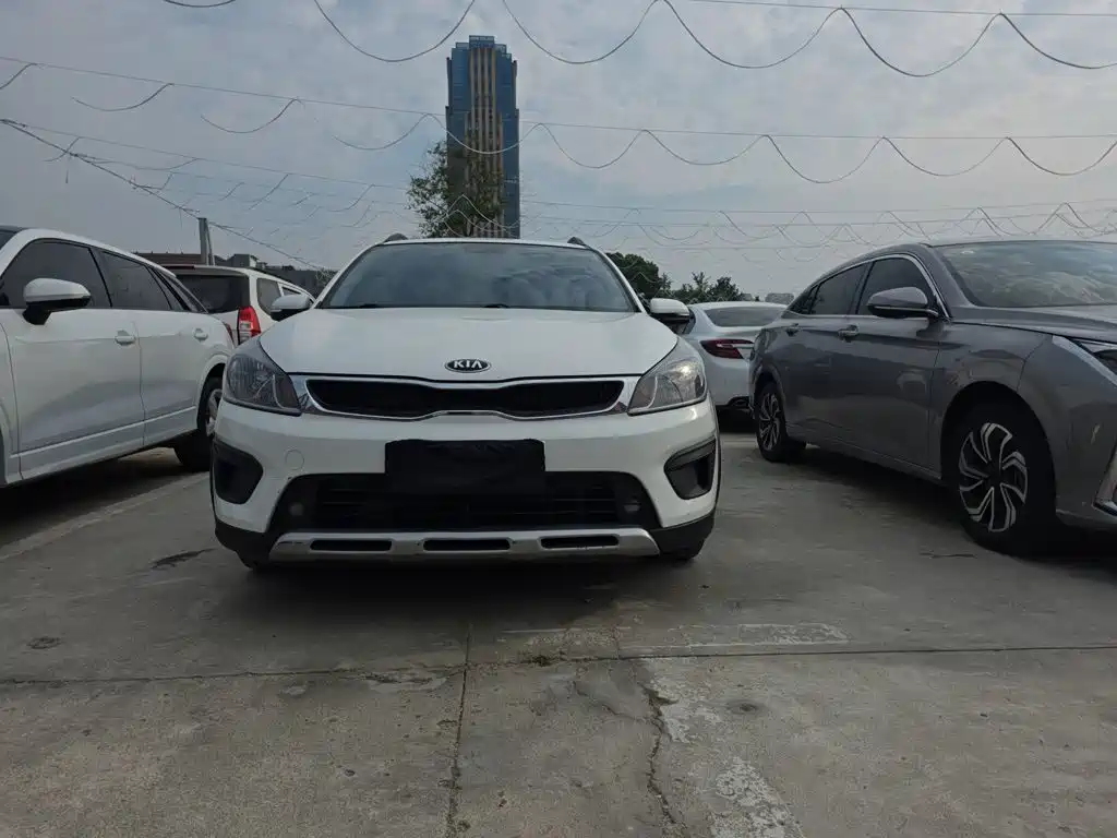 Kia KX CROSS 2018 2017 1.4L AT GLS