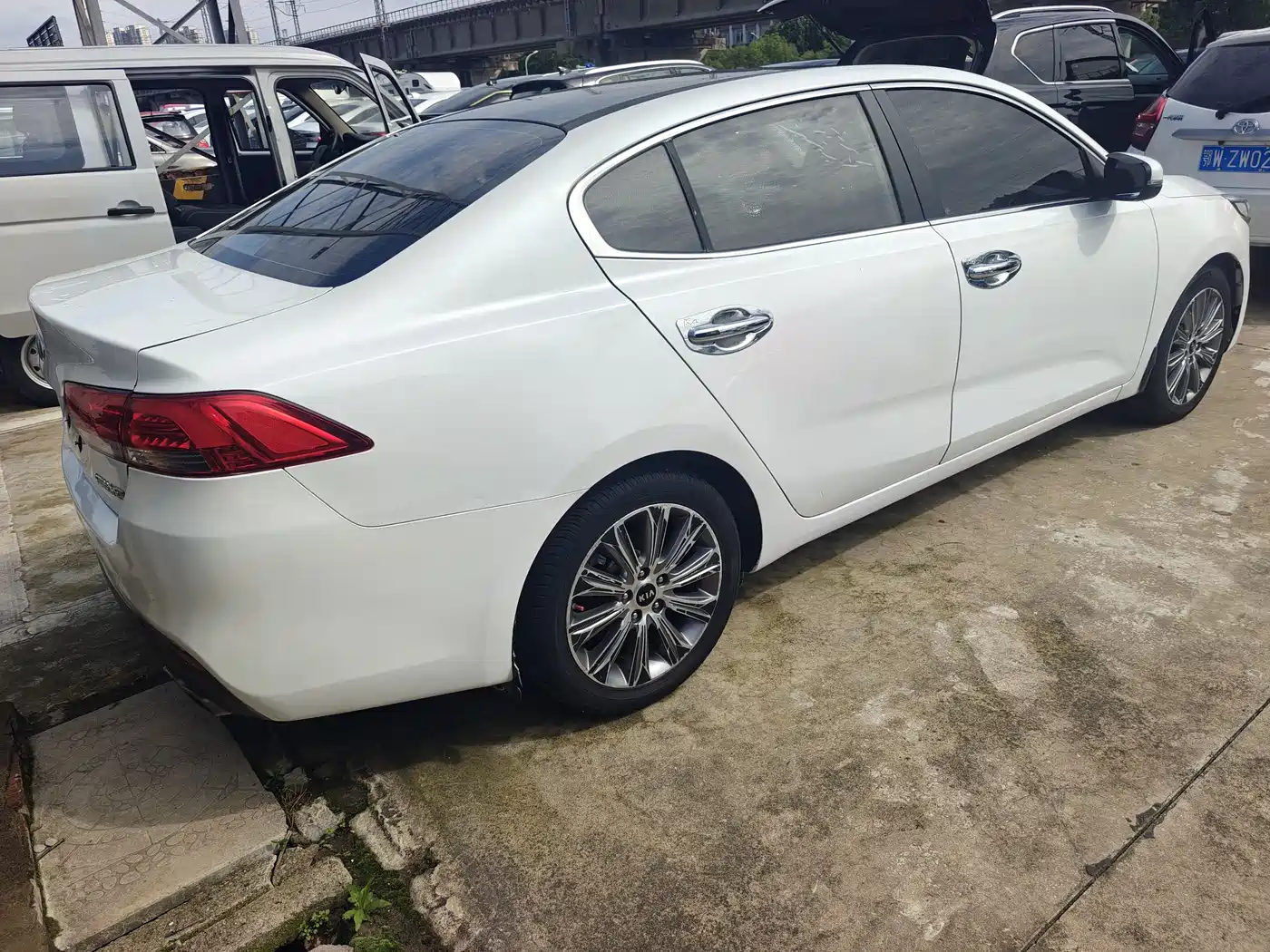 Kia K4 2015 1.8L Automatic DLX Special фото 4