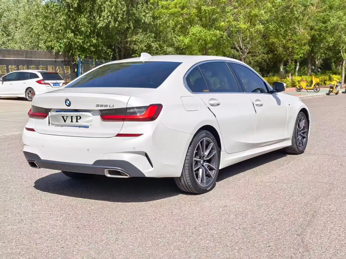 BMW 3 Series 2022 325Li M Sport Package фото 6