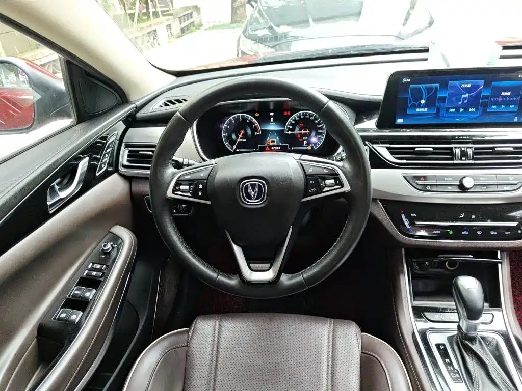 Changan Raeton CC 2018 2018 1.5T Auto Premium Class China V